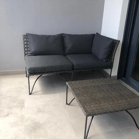 Three Little Birds Makarska