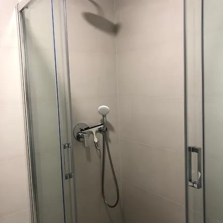 Three Little Birds Daire Makarska