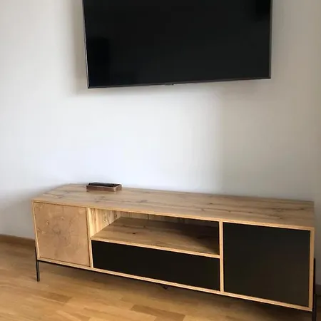 Three Little Birds Apartment *