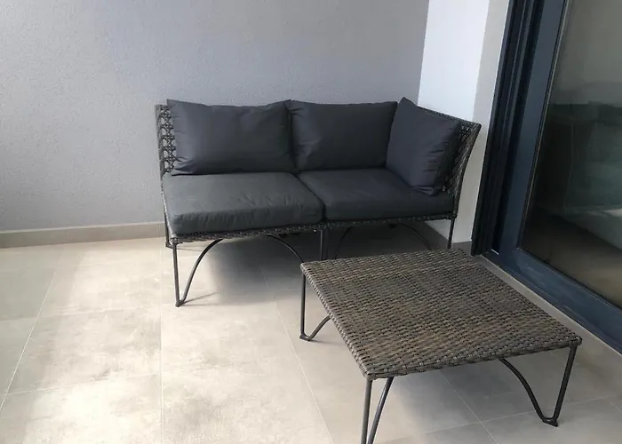 Three Little Birds Makarska